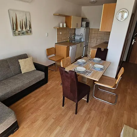 Apartment Marin's